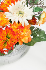vaso di fiori finti