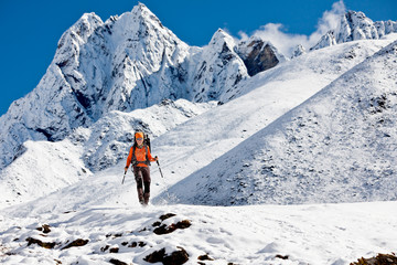 Naklejka na ściany i meble Piesze wycieczki w Himalaje