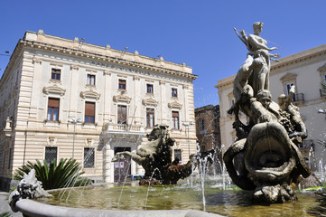 Italy. Siracusa piazza Archimede - obrazy, fototapety, plakaty