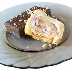 Swiss roll and a cake