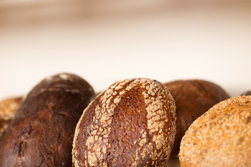 runde brote in der bäckerei