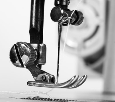 sewing machine neddle