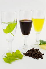 tris di liquori grappa, al cioccolato e limoncello