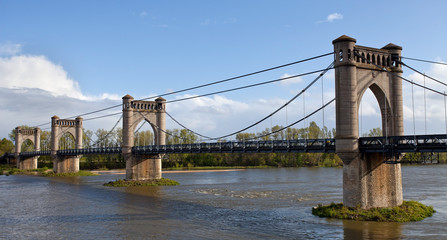 Fototapeta premium starożytny most w Loira