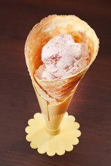 strawberry ice cream