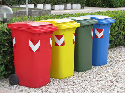 Recycling trash bins