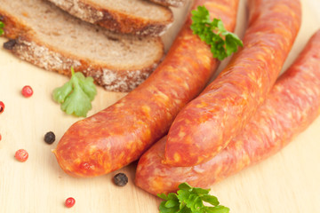Schinken Mettwurst mit Brot