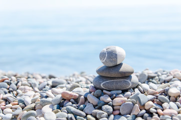 Fototapeta na wymiar zen kamienie na plaży