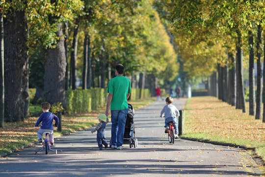 Famille en promenade-6590