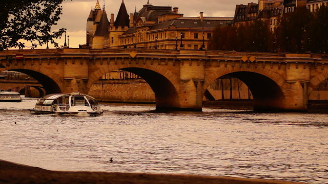 Paris famous bridge