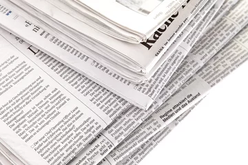 Light filtering roller blinds Newspapers Stapel von Zeitungen