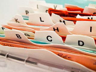 alphabetische Karteikarten. Kundendaten in ABC