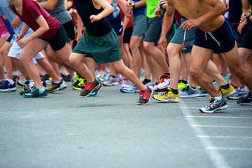 Joggers Start Race