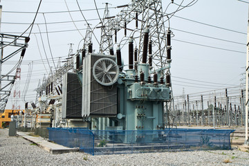 High voltage transformer