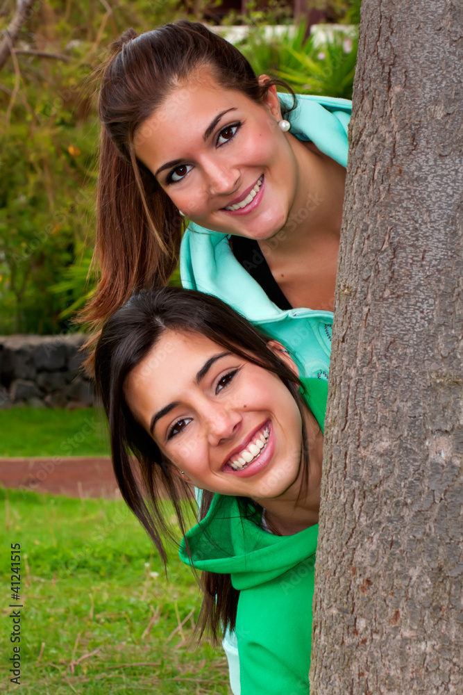 Wall mural felices adolescentes