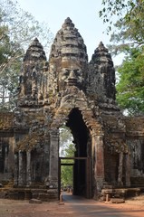 Puerta sur de Angkor Thom . Camboya