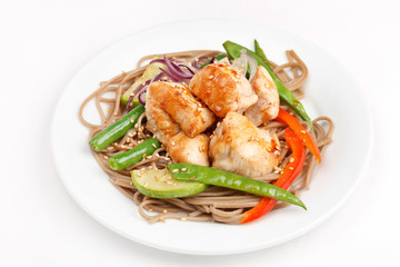 chicken with noodles and vegetables