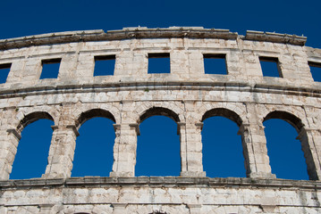 Obraz premium Pula coliseum against blue sky