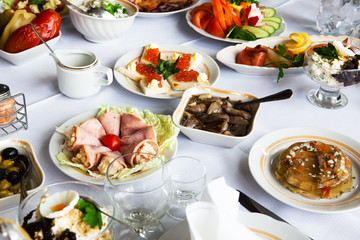 holiday table