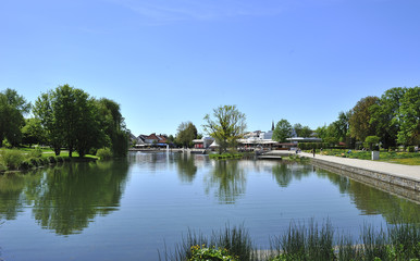 Fototapeta na wymiar Teichanlage Kurpark Bad Rappenau