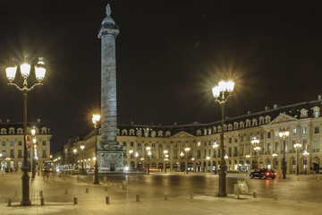 Paris place Vend&ocirc;me de nuit