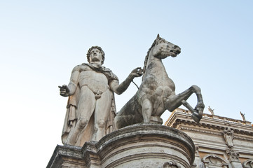 Fototapeta na wymiar Roman statue