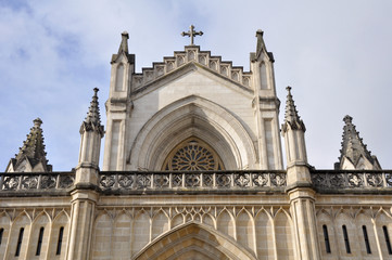 Fototapeta na wymiar Fasada nowego Katedra Vitoria, Kraj Basków (Hiszpania)