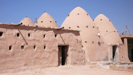 Casas colmena en la Aldea de Sarouj, Syria © Oscar Espinosa
