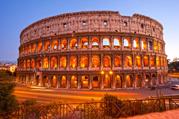 Fototapeta na wymiar Majestic Koloseum, Rzym, Włochy.