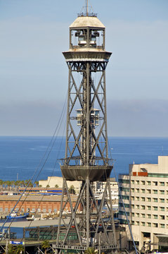 Turm der Hafenseilbahn in Barcelona