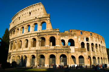 Fototapeta na wymiar Colosseum Rome in bright daylight