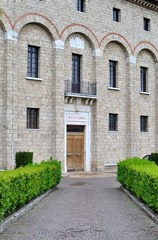 Fototapeta na wymiar Wejście klasztor benedyktynów