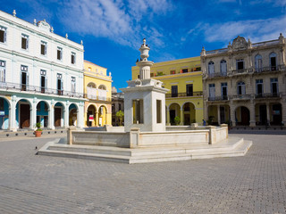 Fototapeta na wymiar The touristic Old Square in Havana, Cuba