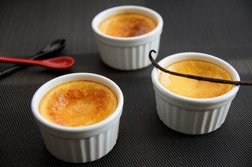 oeufs au lait dans ramequins 5