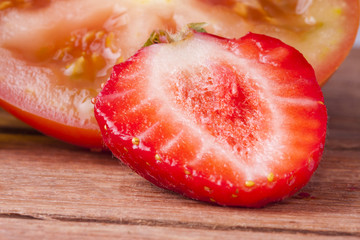 rodaja de fresa roja fresca