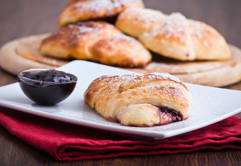 Breakfast with croissants.