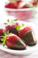 chocolate dipped strawberries