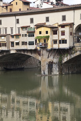Fototapeta na wymiar oldest covered bridge in Florence