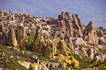 Rolgordijnen Uchisar Village - Cappadocië, Turkije © Delphotostock