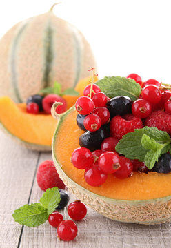 melon and berry fruit