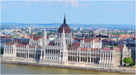 Fototapeta premium Parlement de Budapest en Hongrie