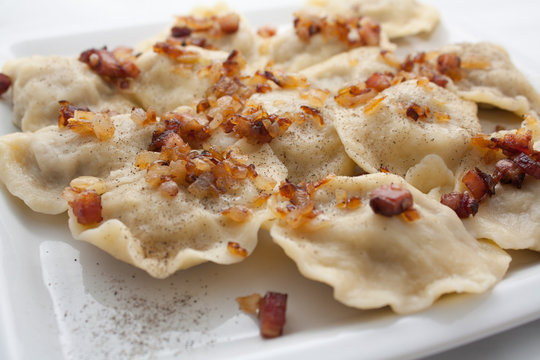 Obiad - Pierogi z mięsem