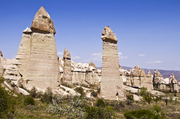 Cheminées de fées dans la vallée de l'amour - Cappadoce-Turquie