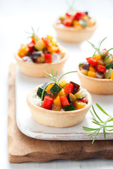 Tartlets with vegetables