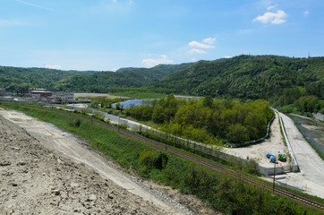 Cengio e l'ex area industriale