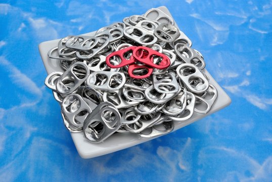 "Pietanza" a base di linguette di alluminio