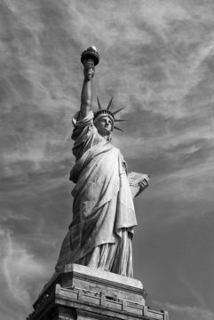 america-statue of liberty-liberty island