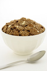 wheat bran flakes cereal breakfast with rolled oats