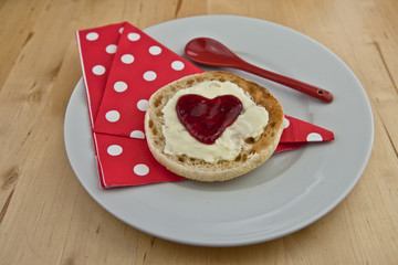 Verliebtes Frühstück