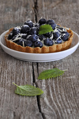 Obsttarte mit Beeren